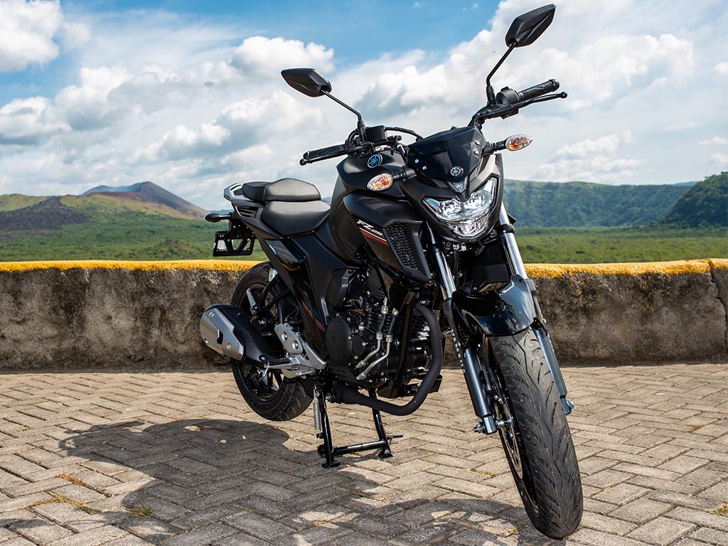 moto negra marca yamaha 250 en nicaragua