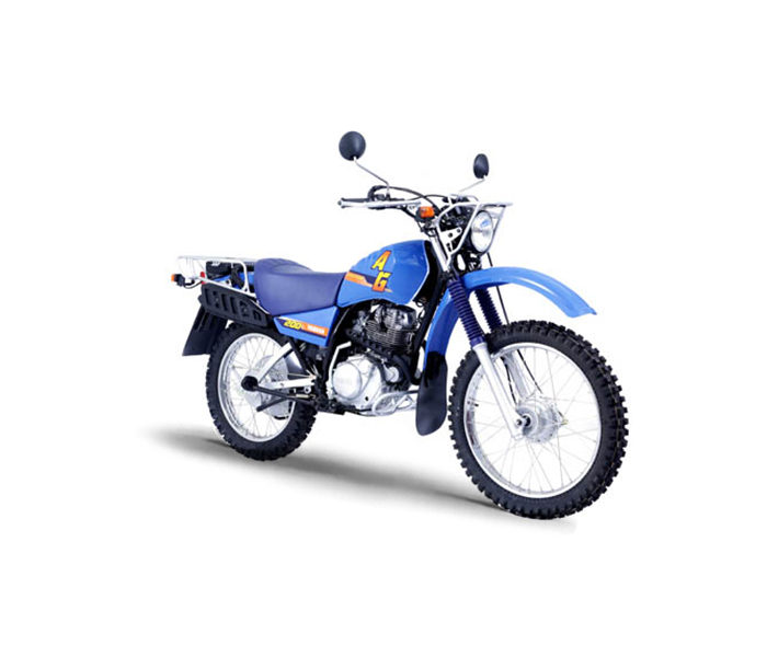 Motocicleta YAMAHA AG 200F casa pellas moto de uso agricola
